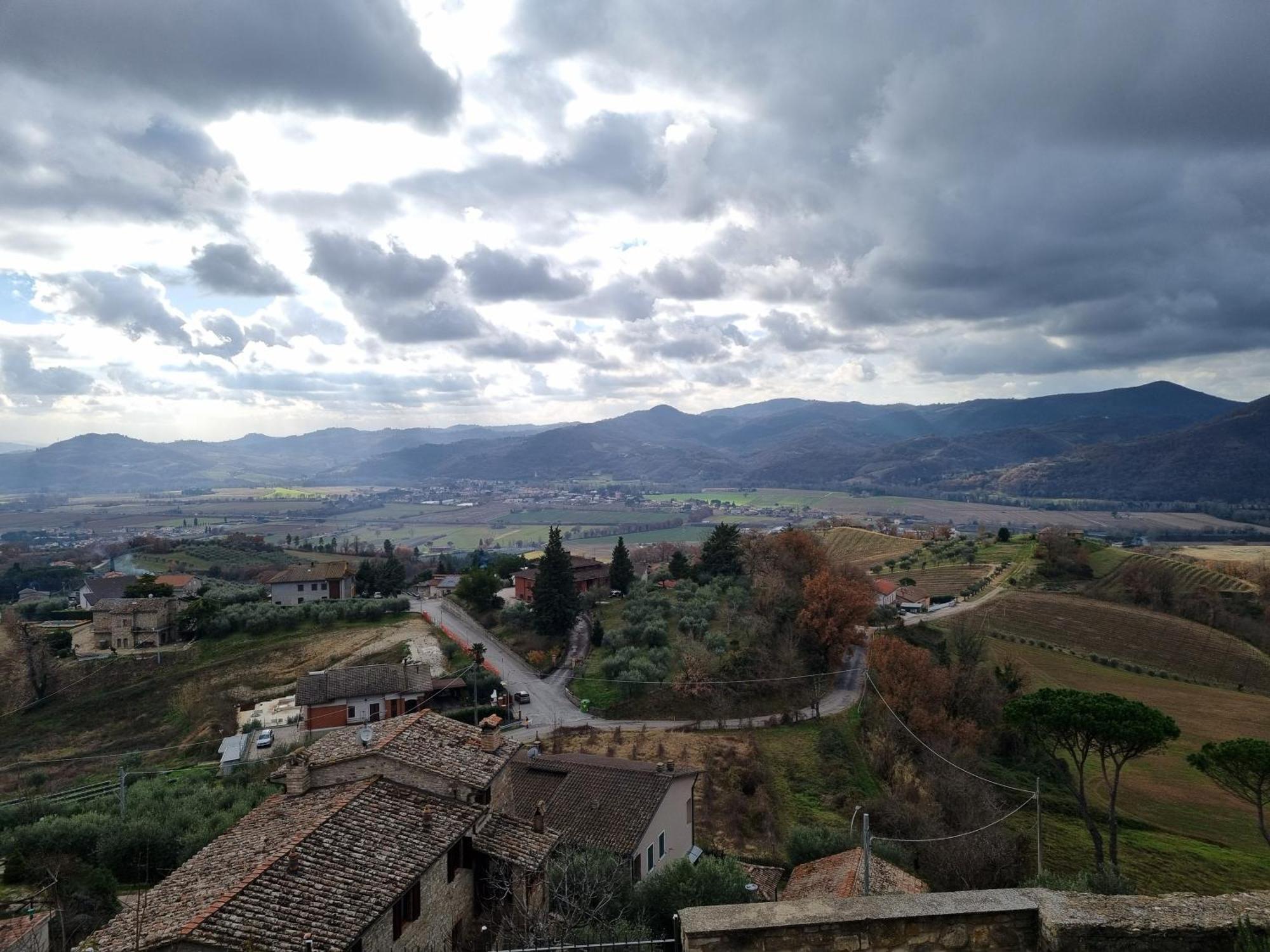 Vesionica Holiday House Perugia Civitella Benazzone Екстер'єр фото